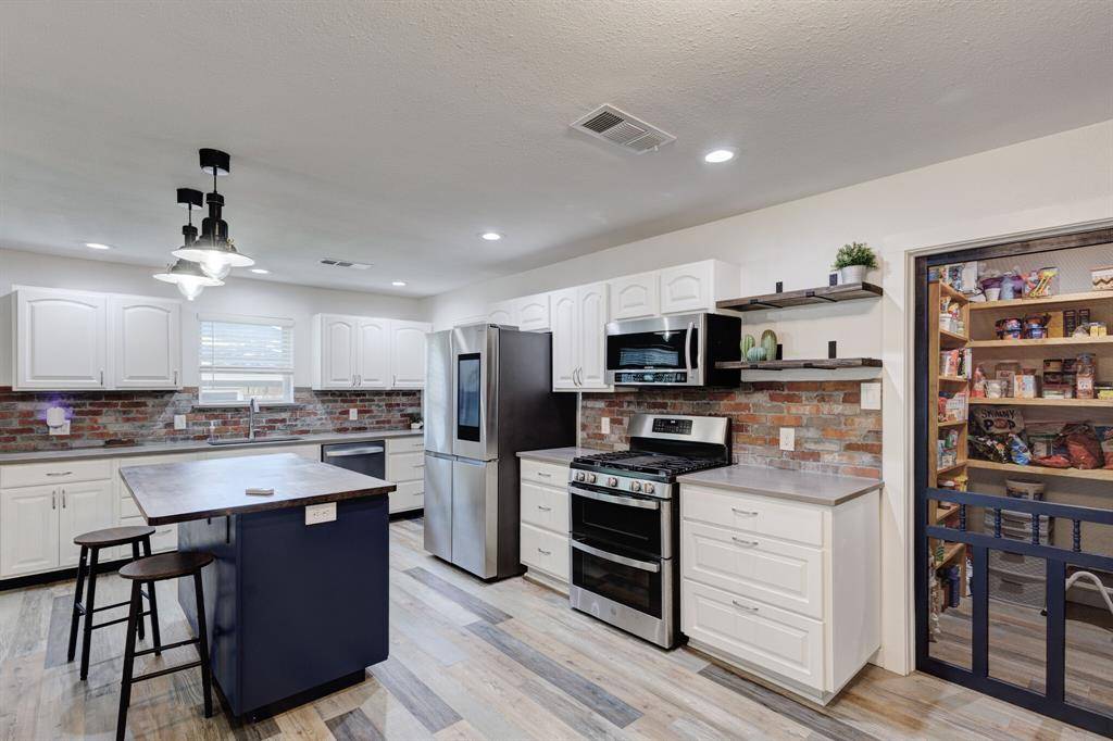 Bedford, TX 76022,841 Patti Drive