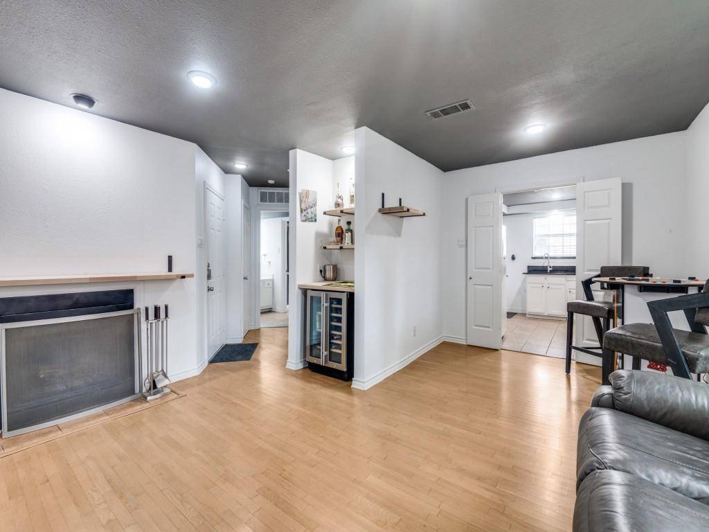 Dallas, TX 75204,3100 Cole #118
