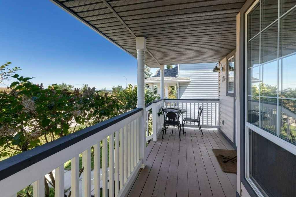 Calgary, AB T3A 5Y1,176 Hidden Hills RD Northwest