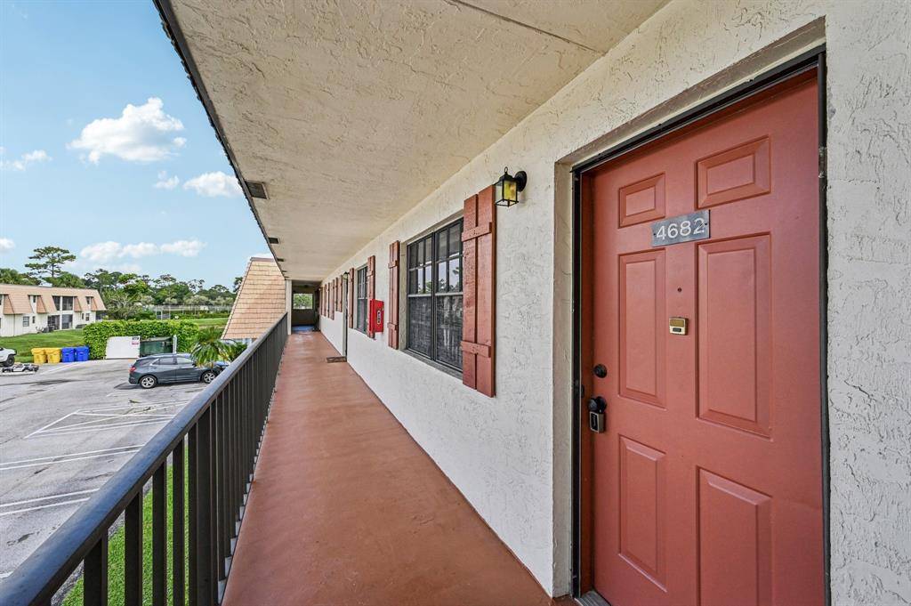 Greenacres, FL 33463,4682 Oak Terrace Dr #4682