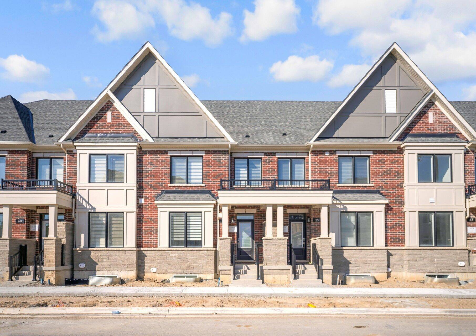 41 Moosehead DR W, Brampton, ON L7A 5A9