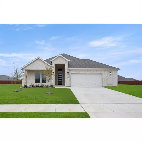 2109 Phoebe Drive, Mansfield, TX 76063