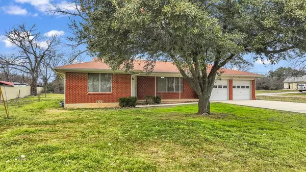 745 N Ash Terrace, Springtown, TX 76082