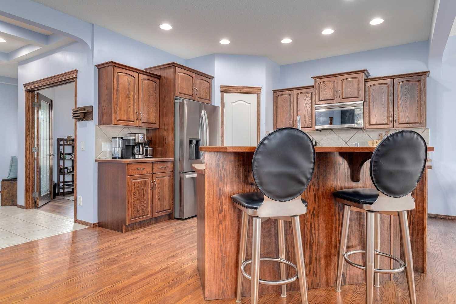 Calgary, AB T2Y 4R1,11 Eversyde WAY SW