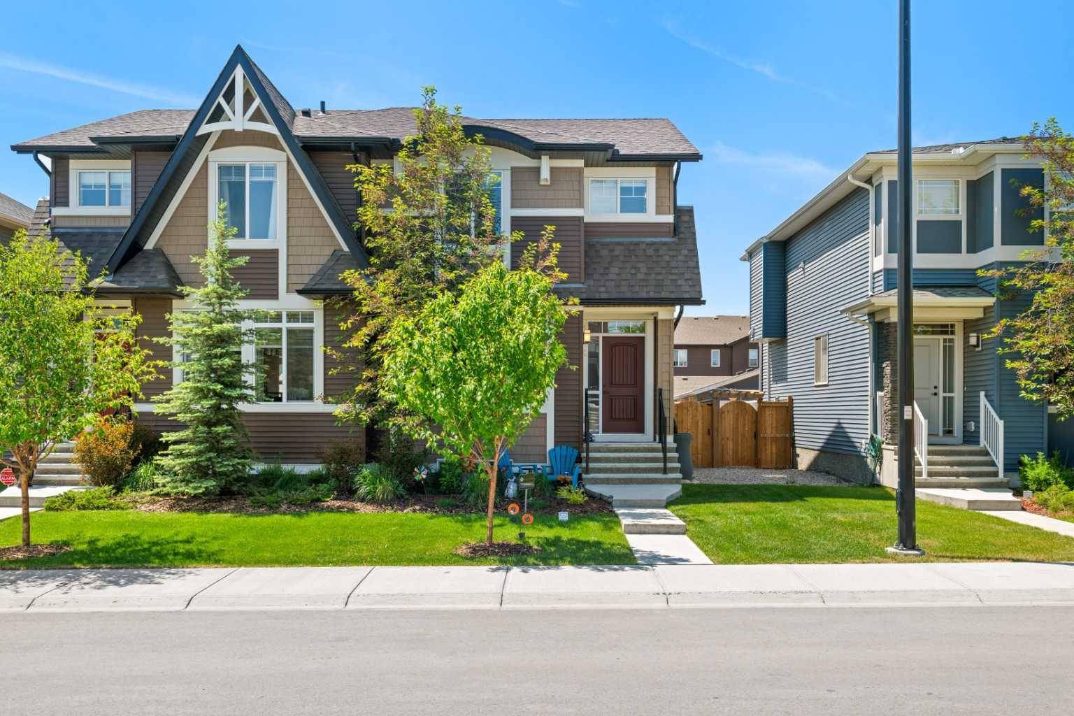 5 Willow CRES, Okotoks, AB T1S 4S2