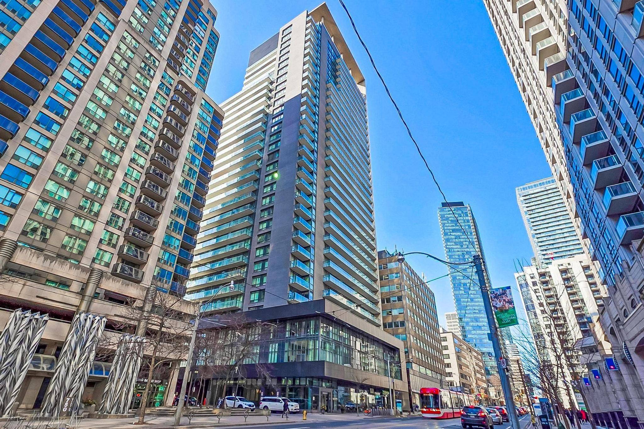 770 Bay ST #2412, Toronto C01, ON M5G 0A6