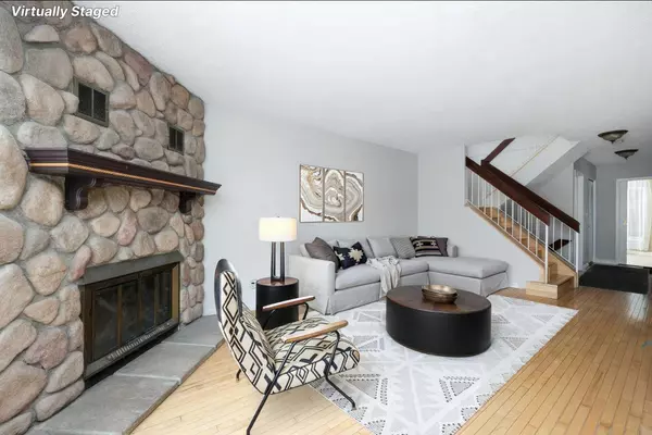 Fort Mcmurray, AB T9K 2E8,121 Brooks PL