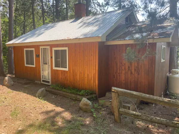 Madawaska Valley, ON K0J 1B0,19 Gorny LN