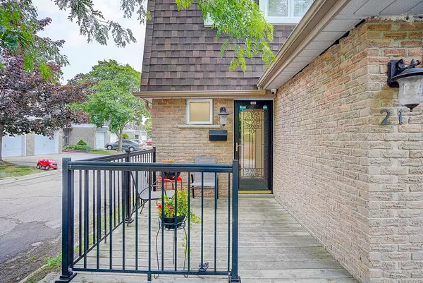 Toronto E05, ON M1W 2H8,1000 Bridletowne CIR #21
