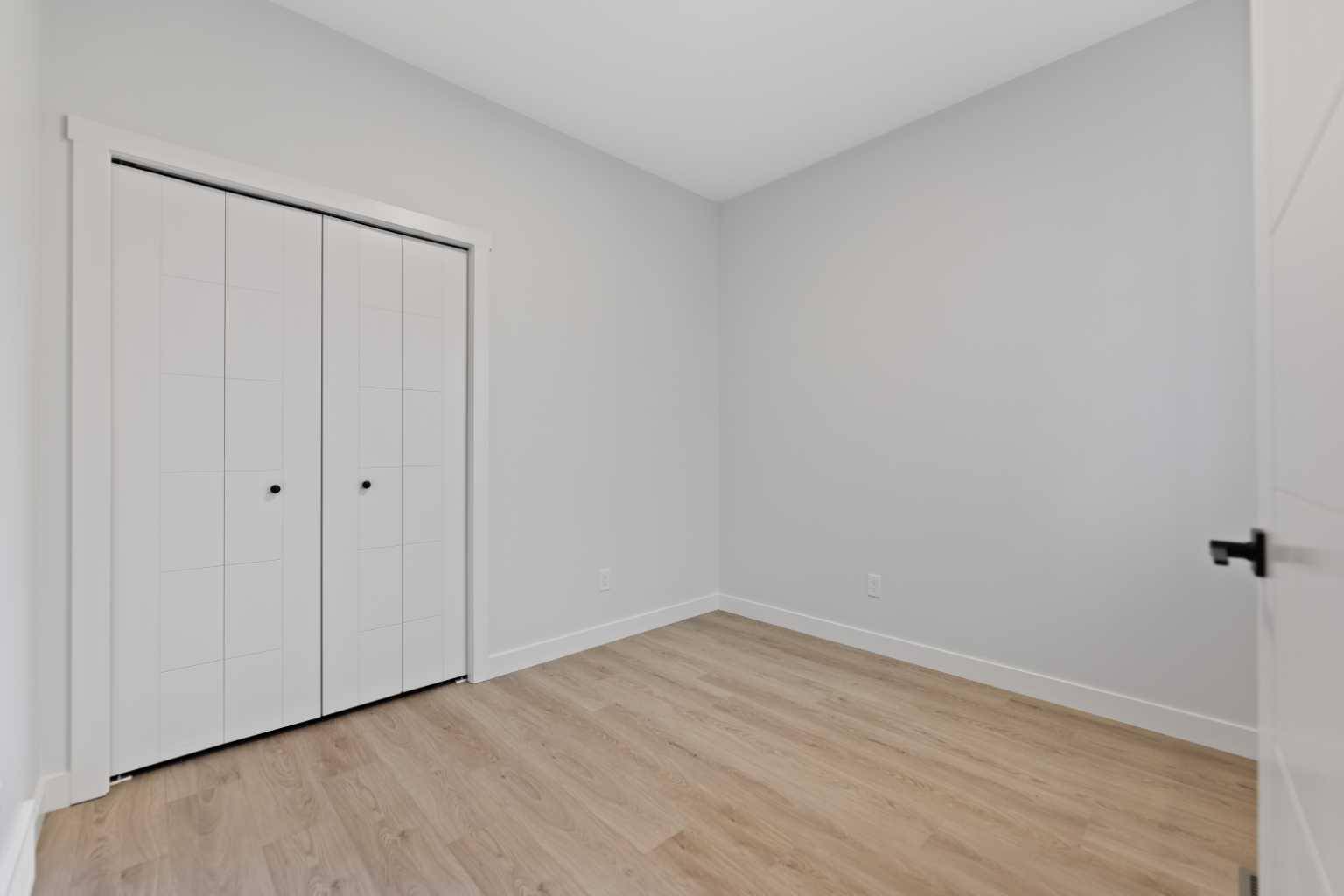 Calgary, AB T3J 5R8,205 Homestead TER Northeast
