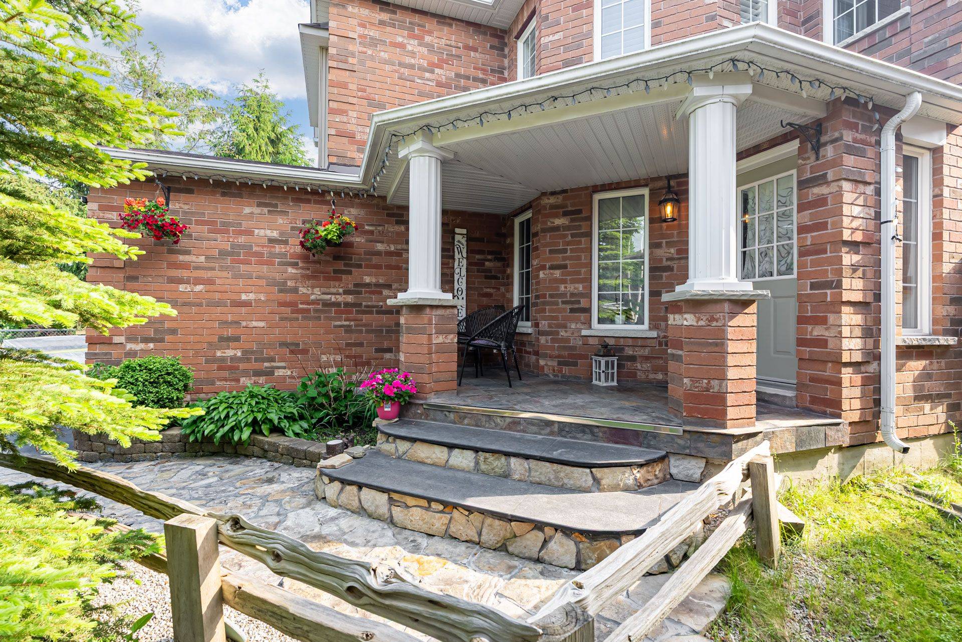 New Tecumseth, ON L9R 1Z8,146 8th AVE