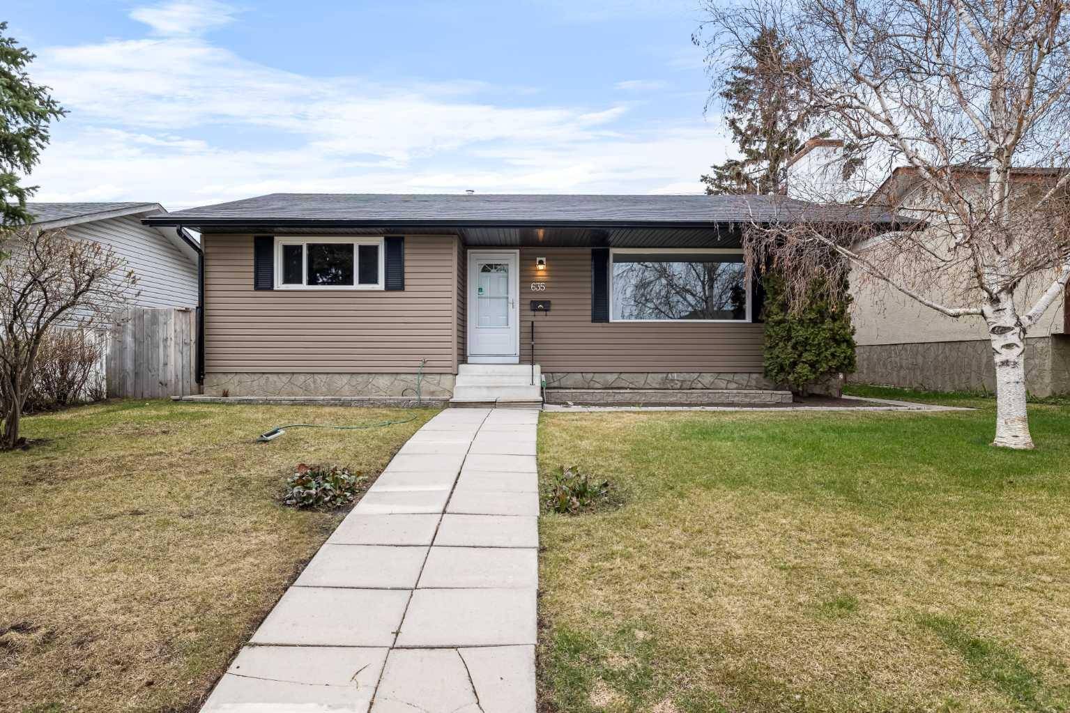 635 Penbrooke RD SE, Calgary, AB T2A 3S9