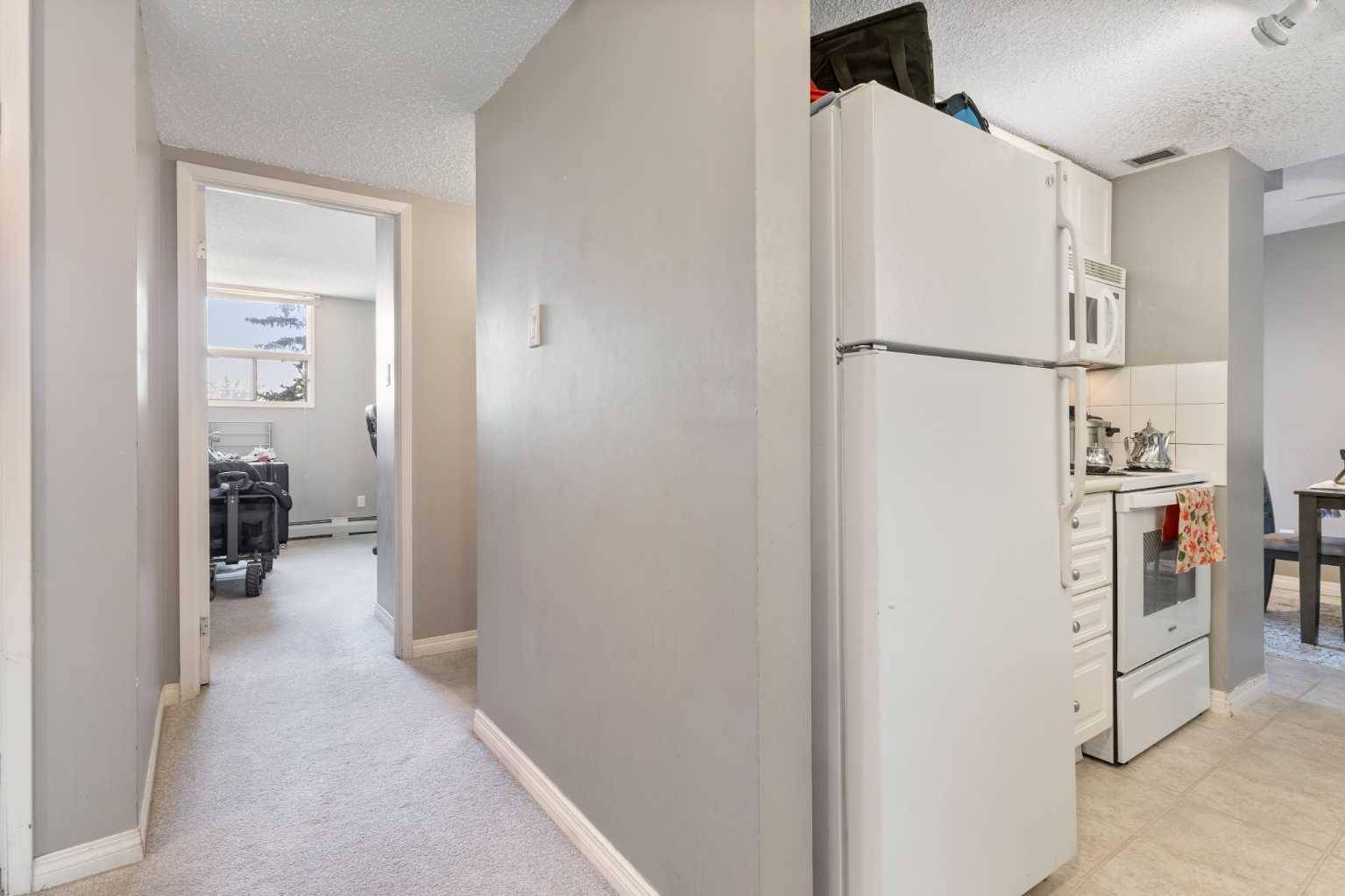 Calgary, AB T2E7X3,30 Mchugh CT NE #303