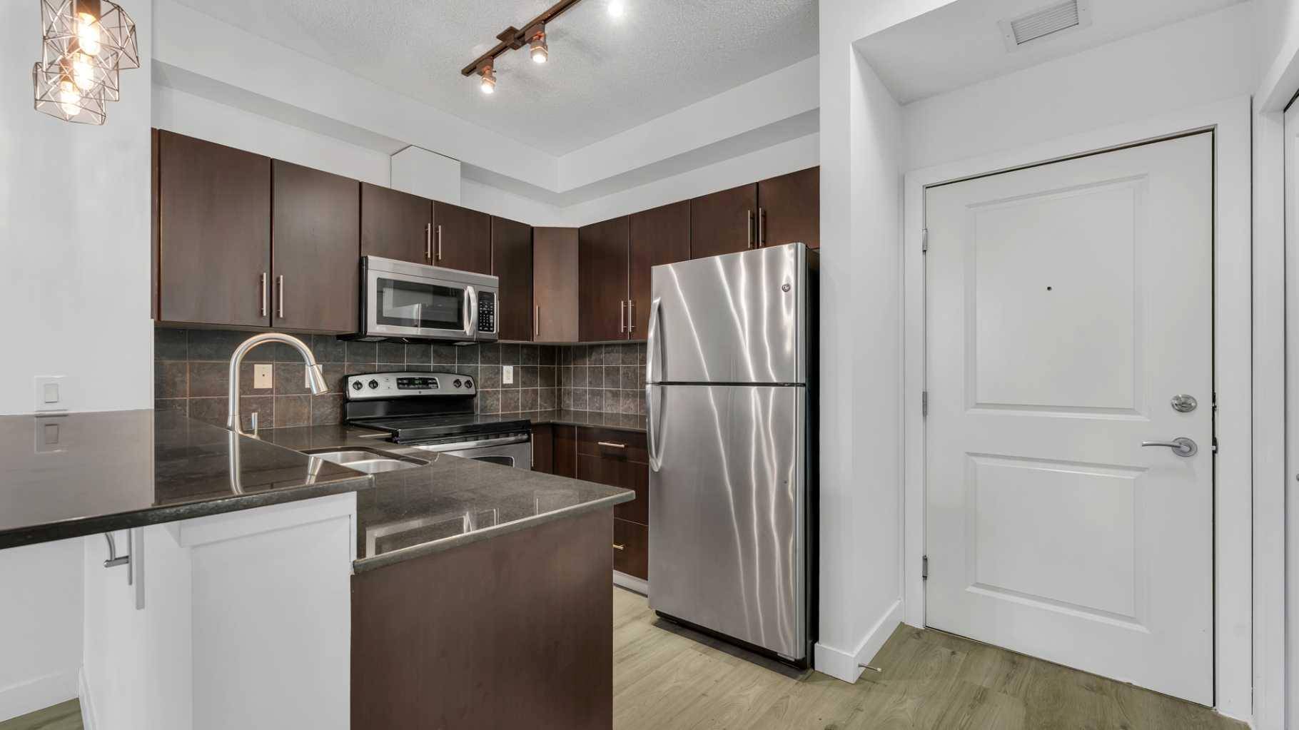 Calgary, AB T2B 0L4,2727 28 AVE Southeast #226