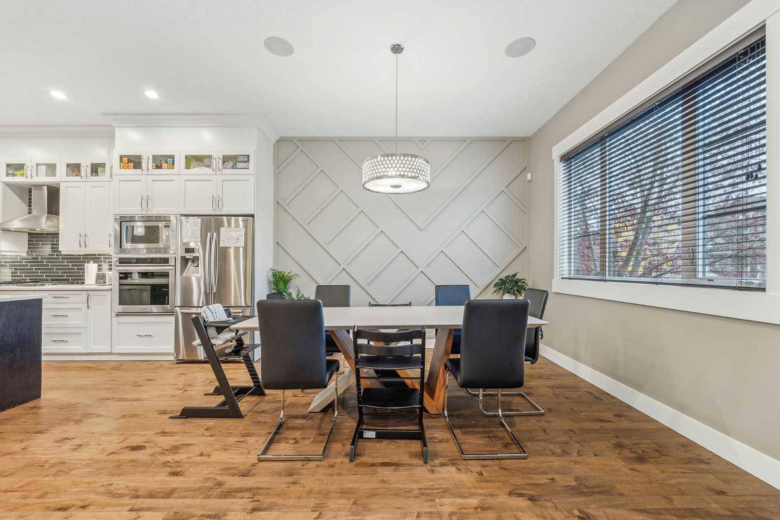 Calgary, AB T2M1S3,225 23 AVE Northwest