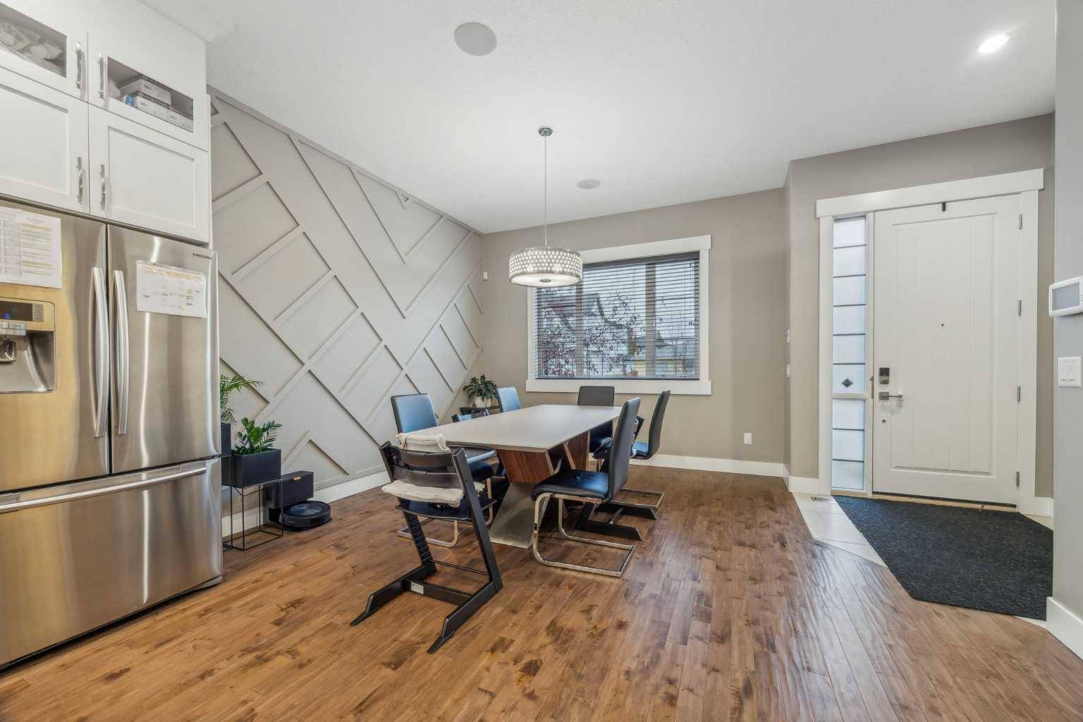 Calgary, AB T2M1S3,225 23 AVE Northwest