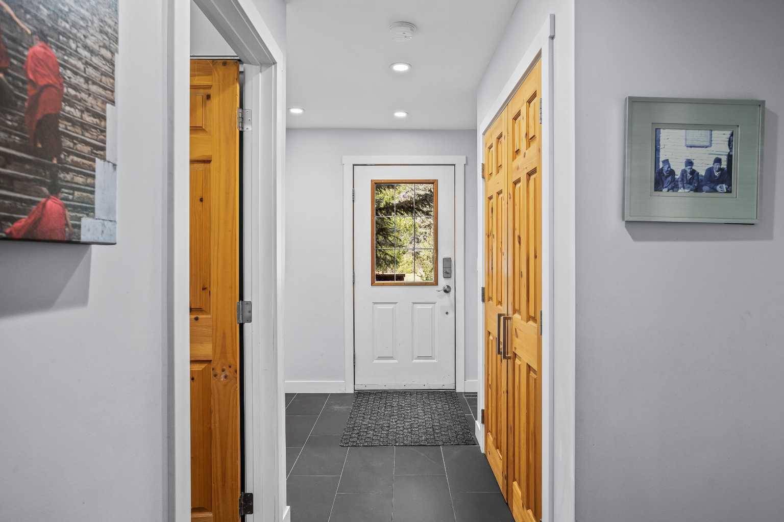 Canmore, AB T1W 2L6,134 Rundle CRES