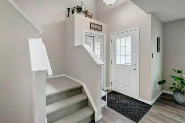 Calgary, AB t2y5g4,14 Everglen MNR Southwest