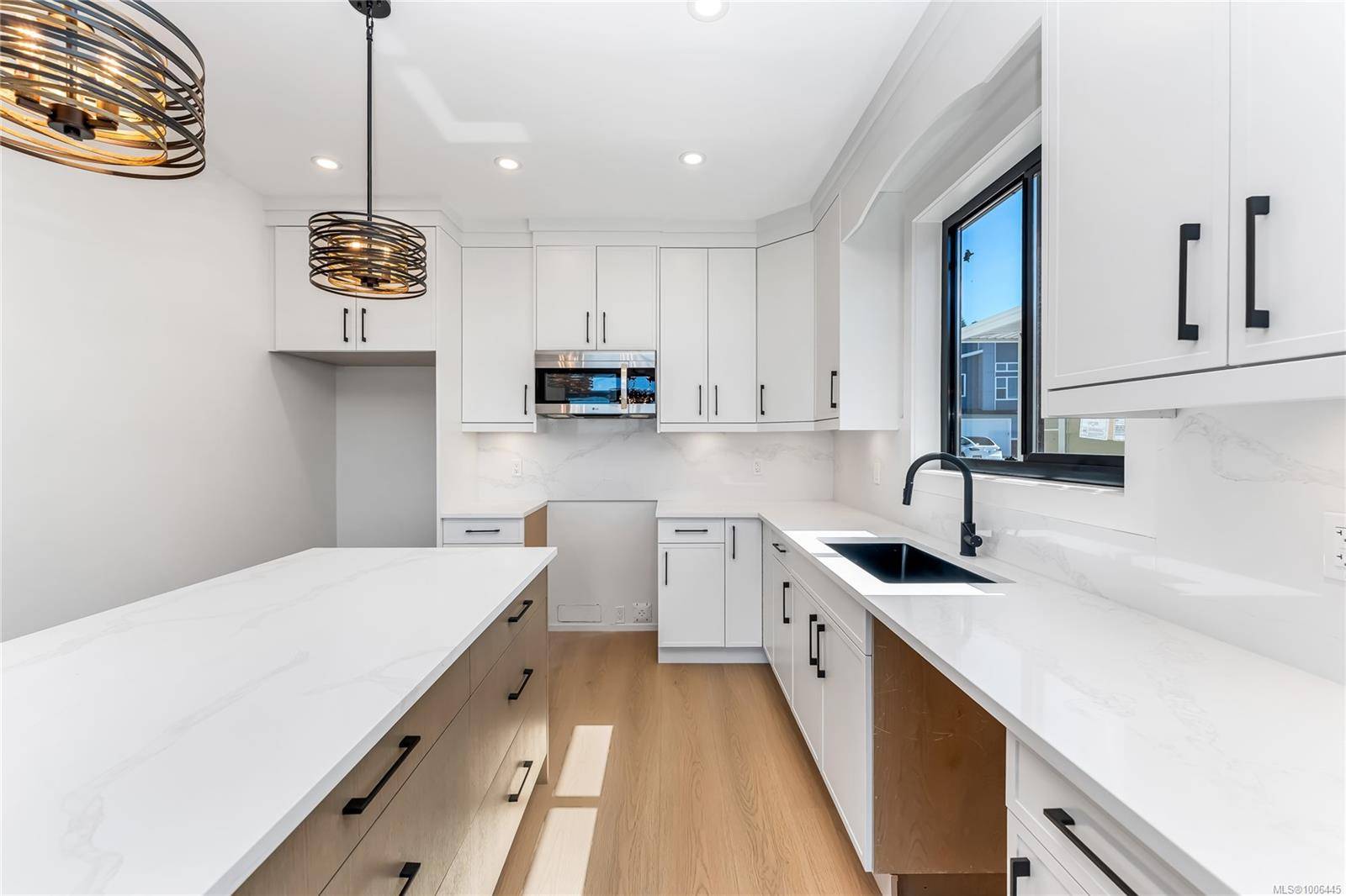 Duncan, BC V9L 0J9,3203 Woodrush Dr