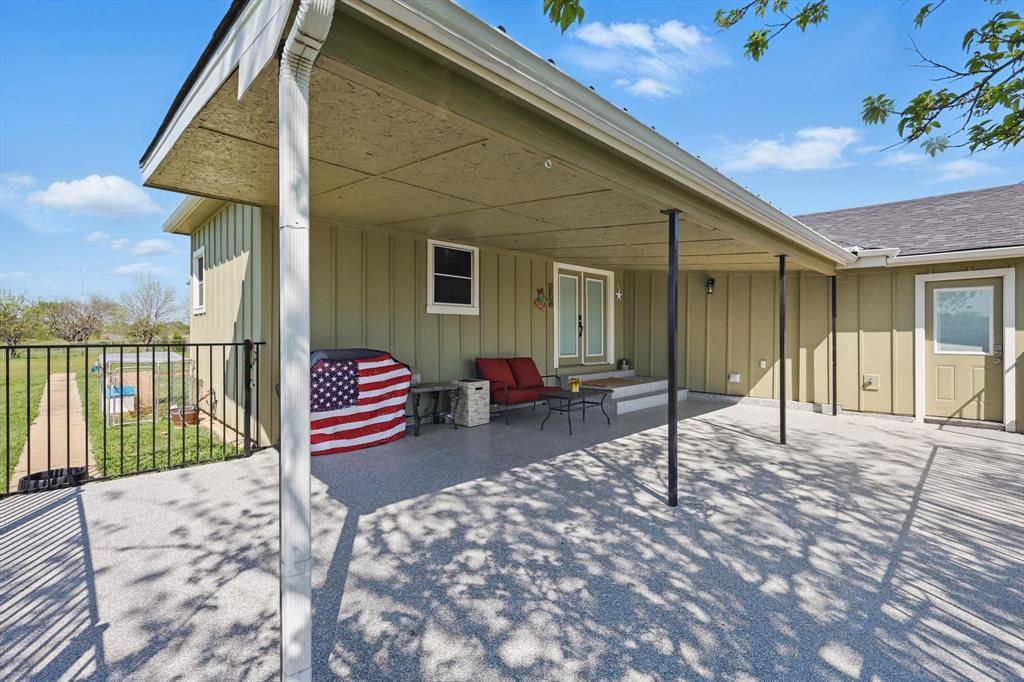 258 Bobcat Road, Sanger, TX 76266