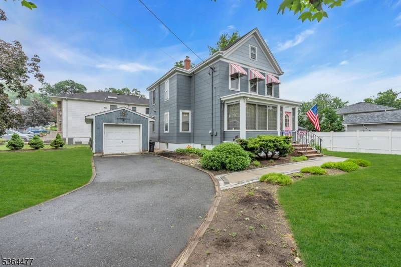 Hasbrouck Heights Boro, NJ 07604,100 Woodside Ave
