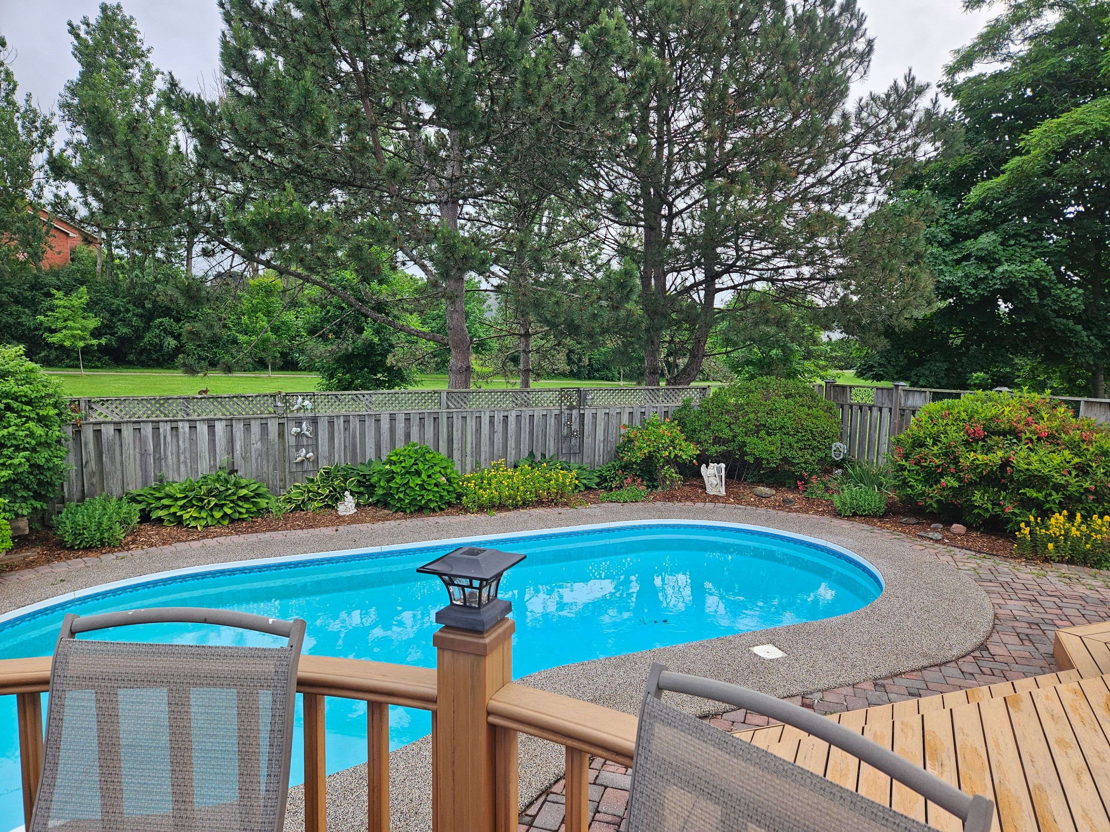27 Poplar Park CRES N, Scugog, ON L9L 1E3