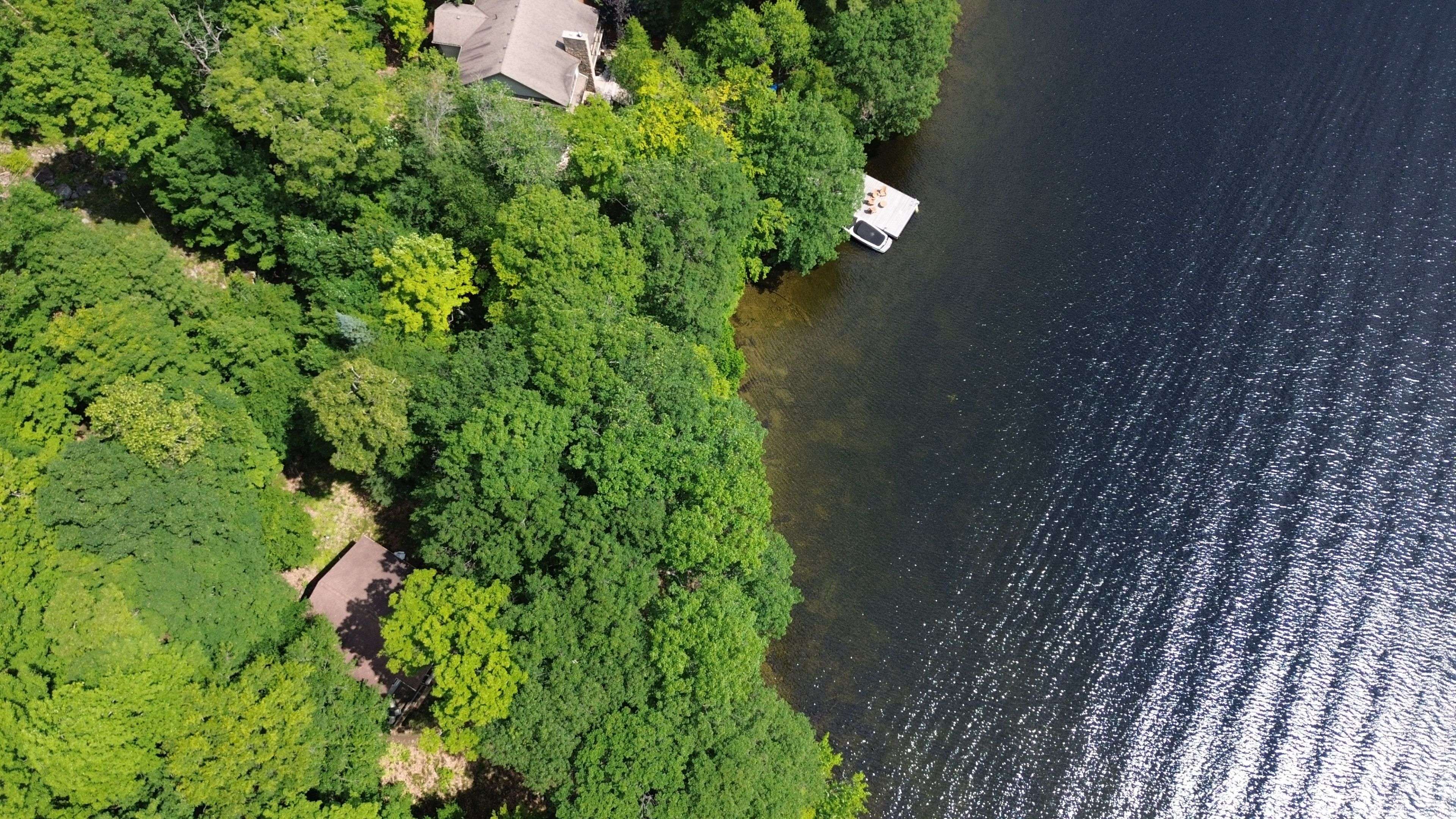 Lake Of Bays, ON P0B 1A0,540 Bigwin IS
