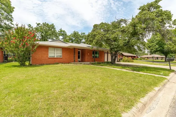 Stephenville, TX 76401,2080 N Woodland Street