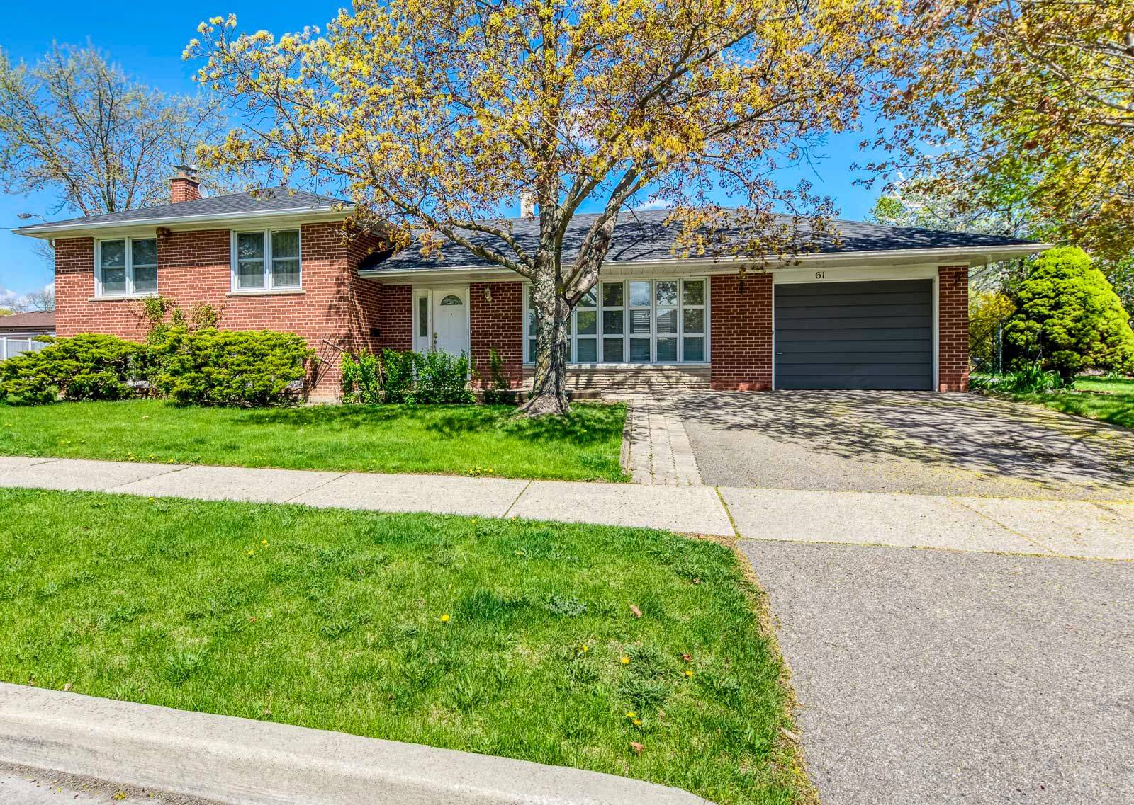 Toronto W09, ON M9R 3J8,61 Brampton RD