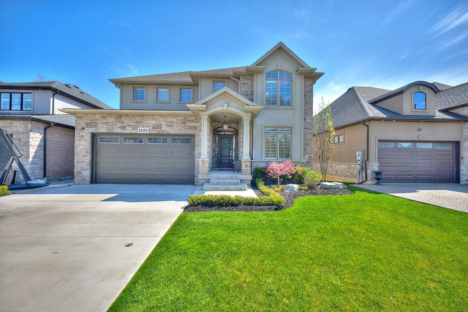 Niagara Falls, ON L2H 0M8,8886 Black Forest CRES