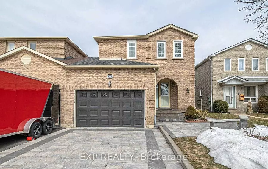 Ajax, ON L1S 6Z6,8 Cluett DR #Upper