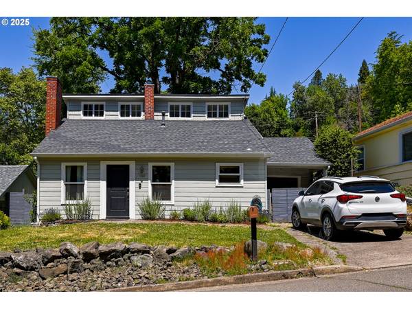 1442 SE LANE AVE, Roseburg, OR 97470