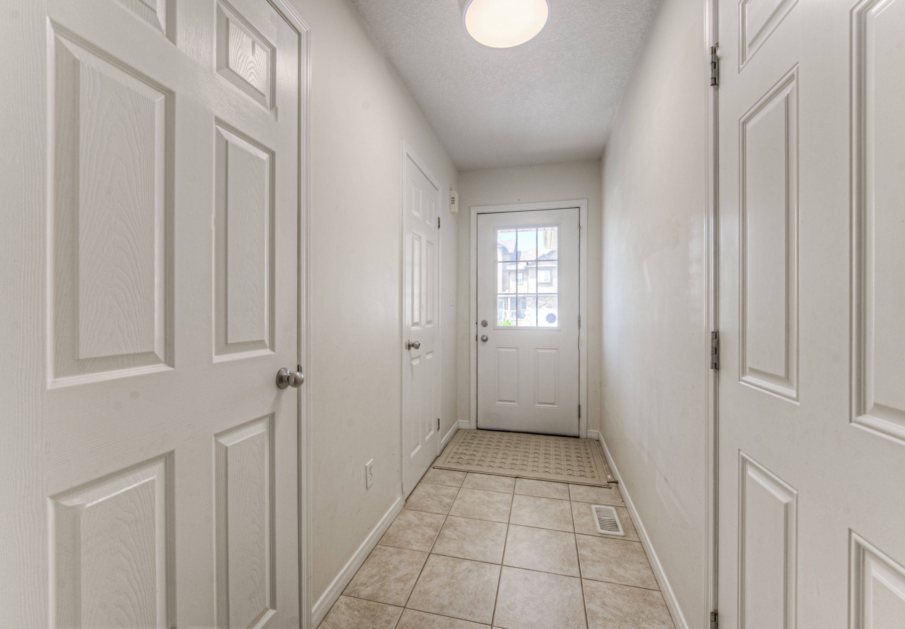 Kitchener, ON N2N 3R9,1332 Countrystone DR