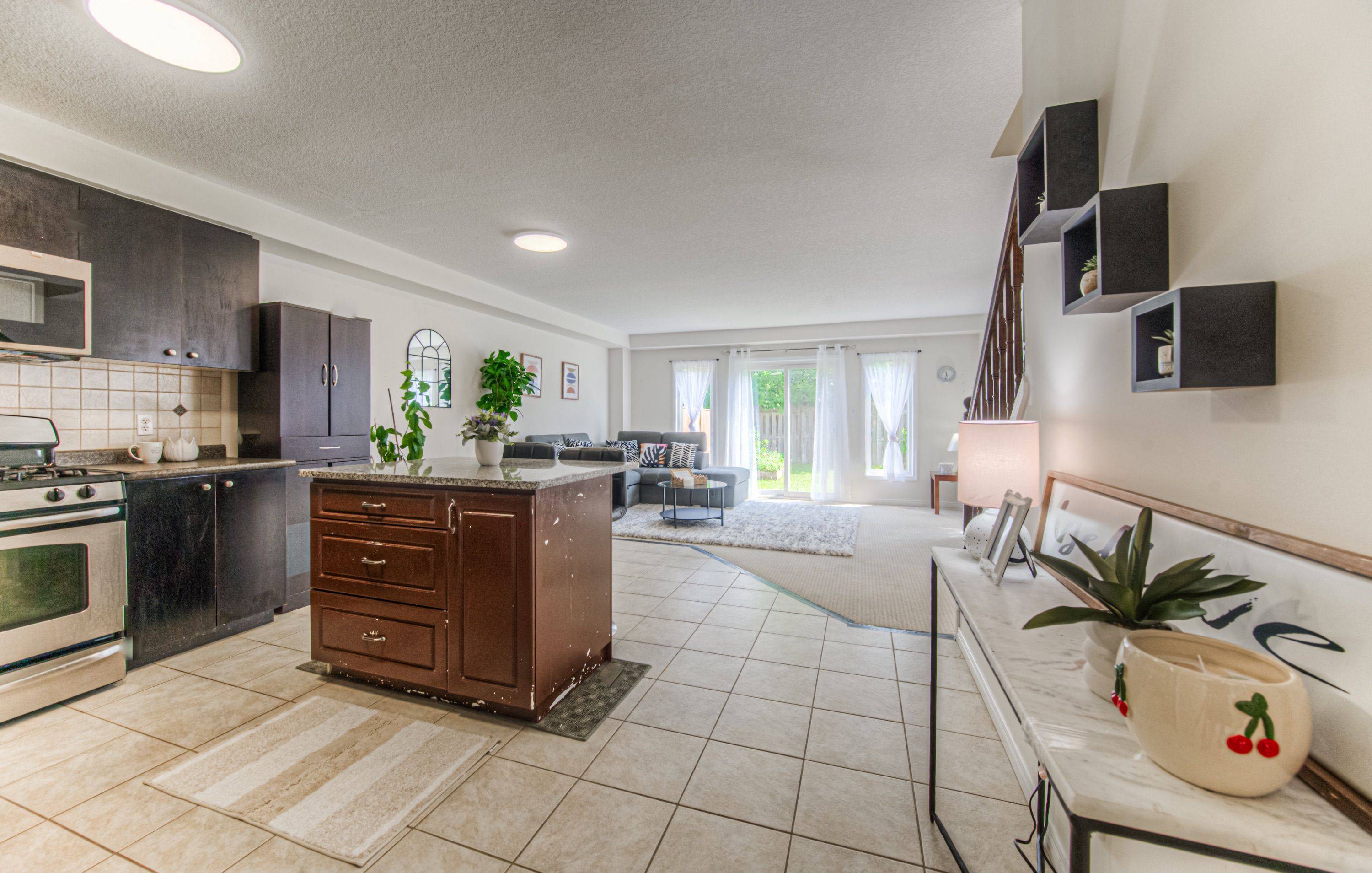 Kitchener, ON N2N 3R9,1332 Countrystone DR