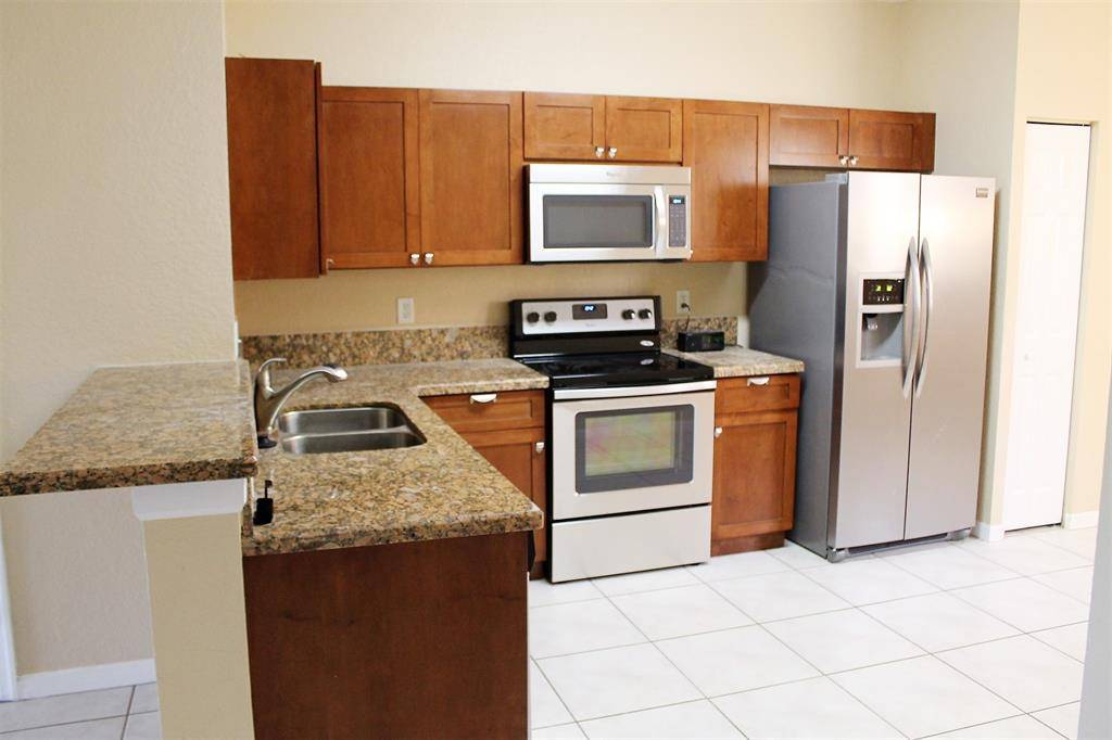 Weston, FL 33332,4136 Forest Dr