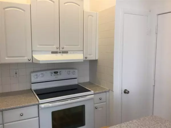 Bay Harbor Islands, FL 33154,1165 98th St #501