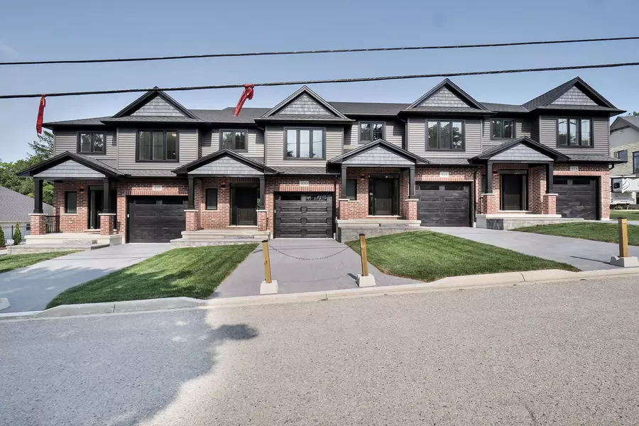 414 Old Wonderland RD #1, London South, ON N6K 3R2