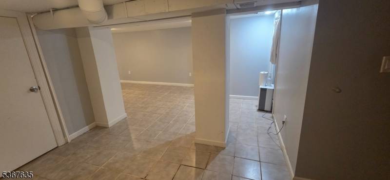 Hopatcong Boro, NJ 07843,28 Tobyhanna Trl