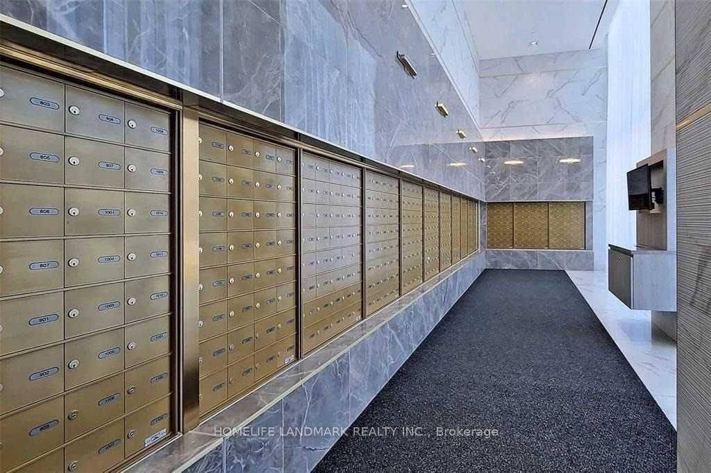 Vaughan, ON L4K 0J6,898 Portage Pkwy #3710