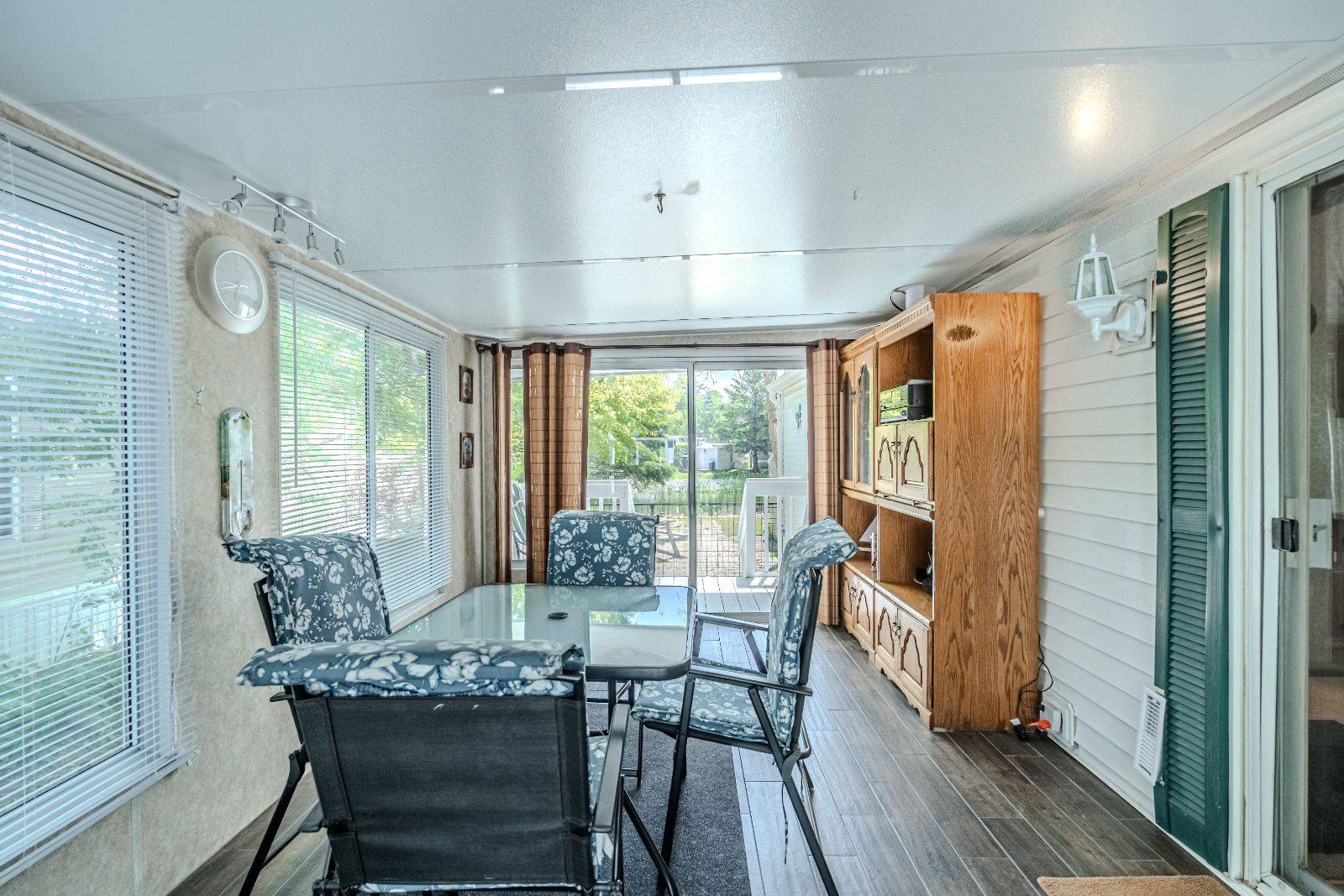 Wasaga Beach, ON L9Z 1X7,13 Huron CIR