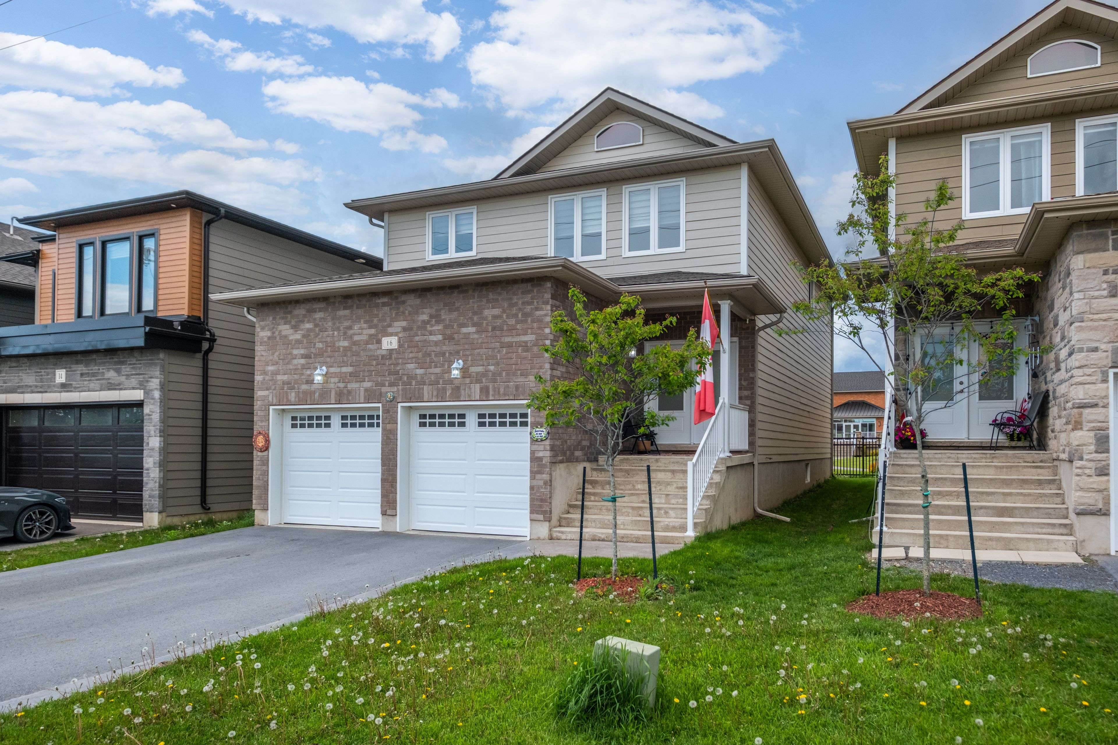 Loyalist, ON K7N 0C2,16 Park CRES