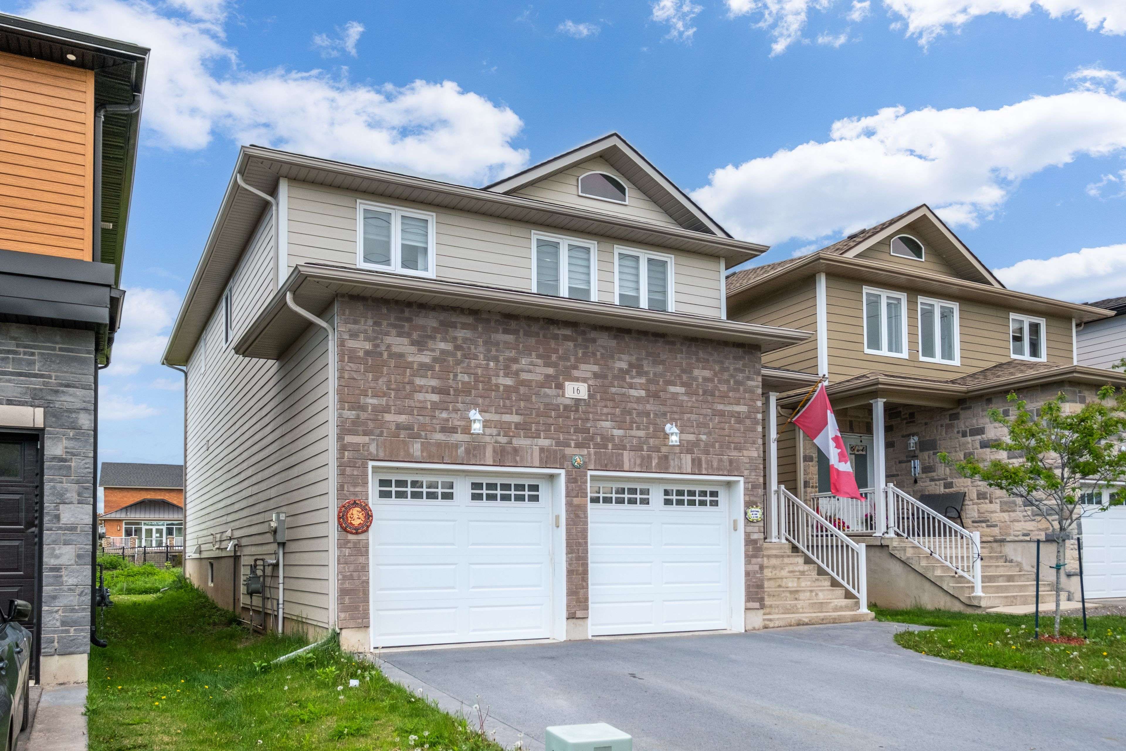 Loyalist, ON K7N 0C2,16 Park CRES