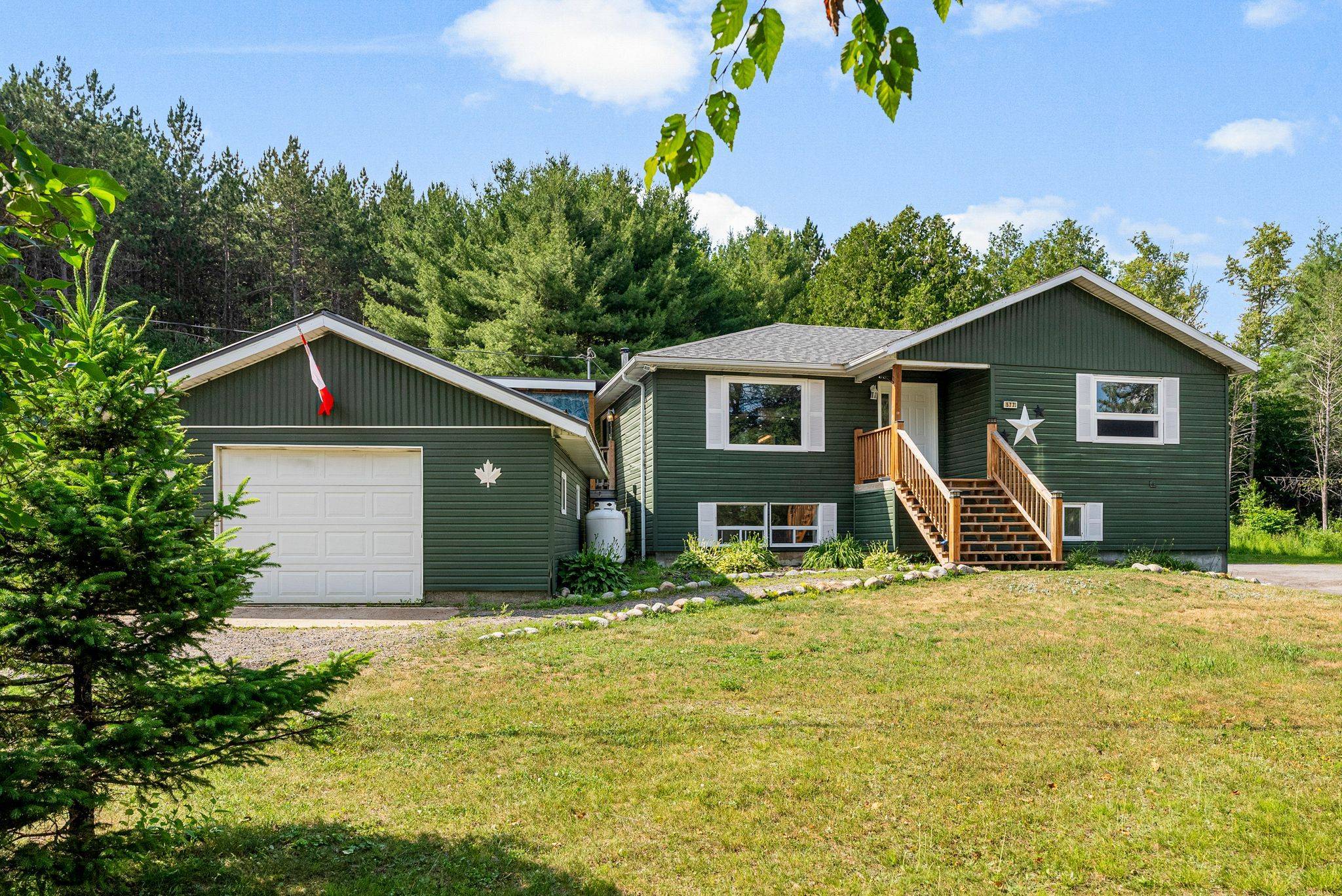 Tudor And Cashel, ON K0L 1W0,577 Weslemkoon Lake RD