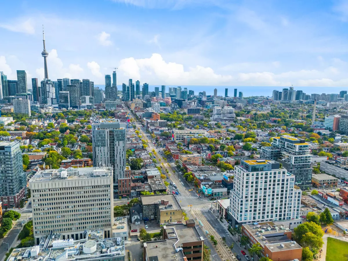 Toronto C01, ON M5S 0E4,484 Spadina AVE #908