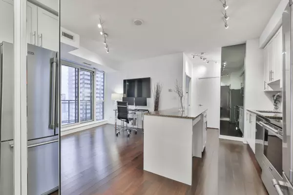 Mississauga, ON L5B 0G2,4099 Brickstone Mews #3109