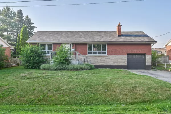17 Brierwood AVE, Grimsby, ON L3M 1J5