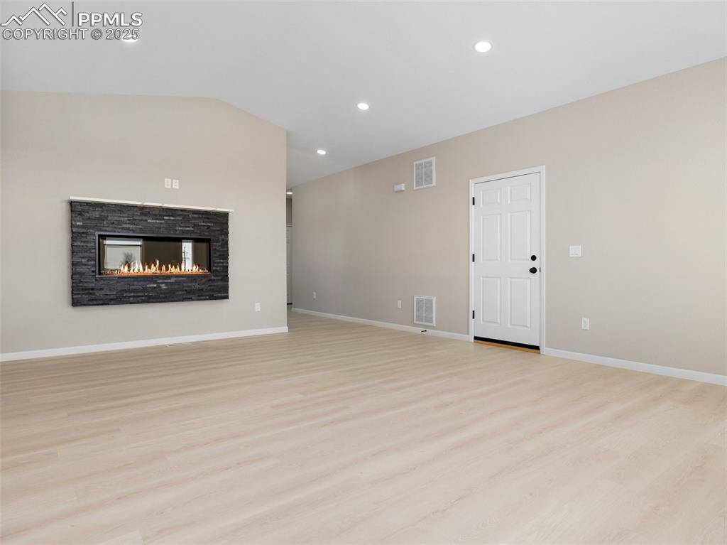 Pueblo, CO 81007,981 E Waverly DR