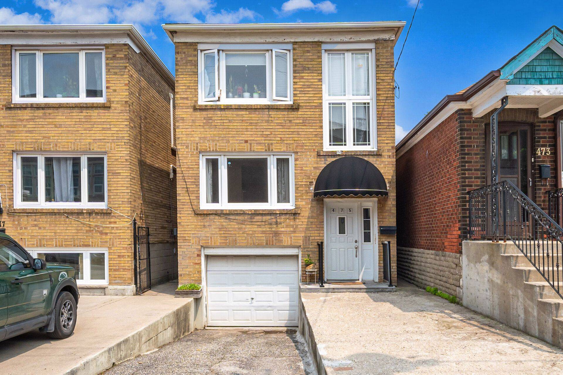 Toronto C03, ON M6C 3V2,475 Winona DR #3 Upper