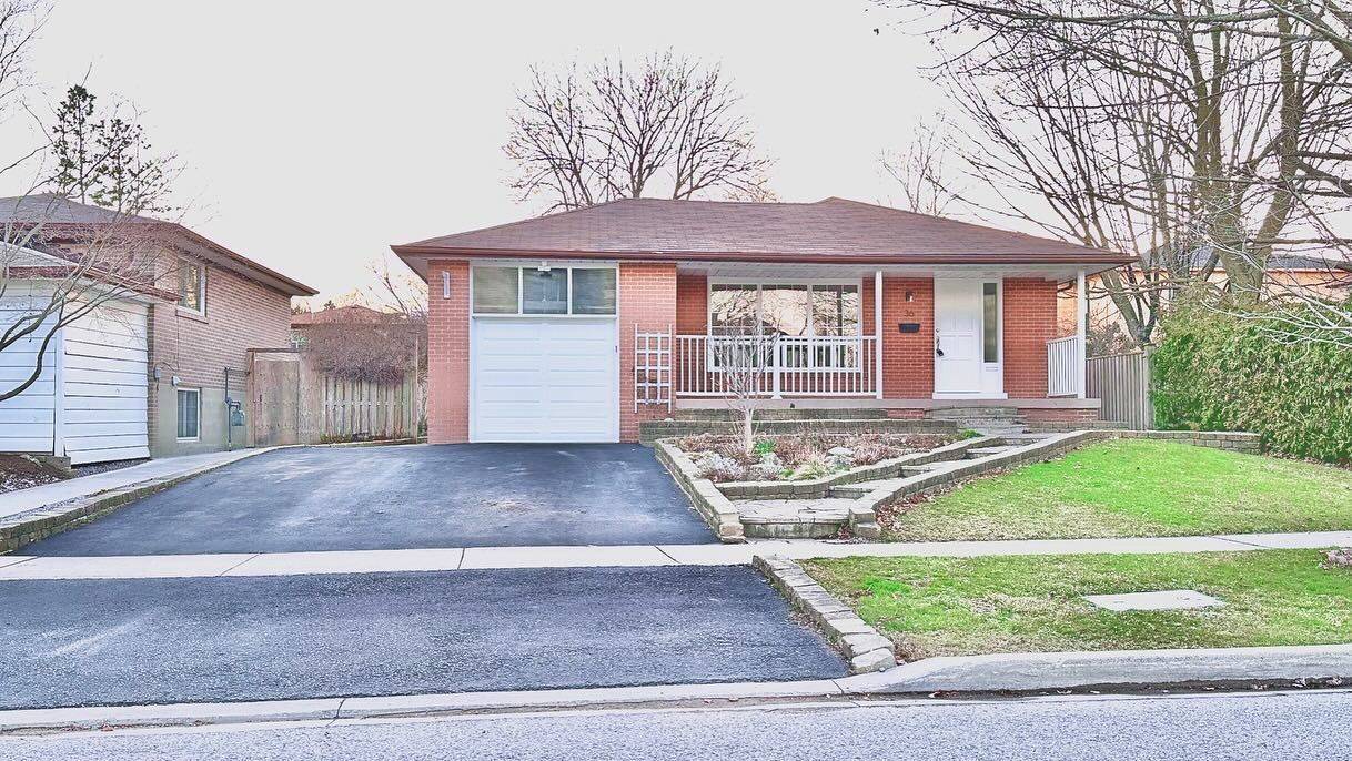 36 Castor CRES, Toronto E09, ON M1G 3R2