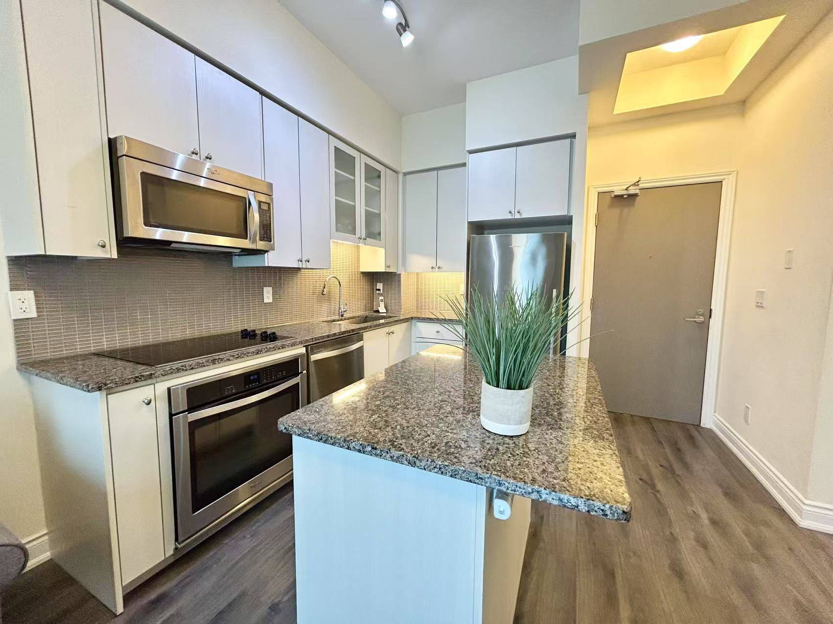 Richmond Hill, ON L4C 0Z1,9090 Yonge ST #103B